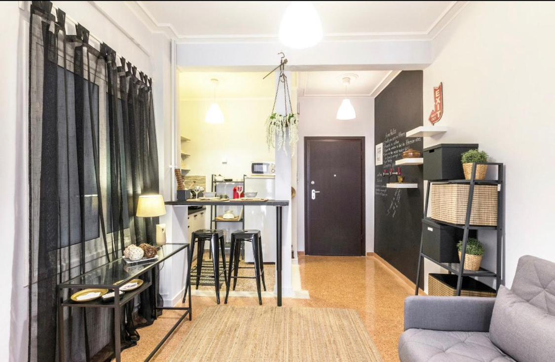 Luxuriously Central Studio In The Heart Of Athens Exterior photo
